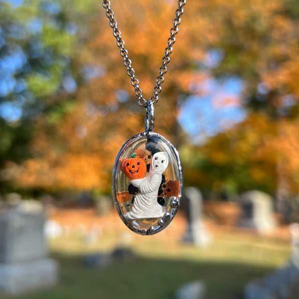Ghost Holding A Jack O’Lantern Small Oval Blow Mold Necklace *Mockingbird Lane Exclusive*
