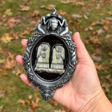 Memento Mortem Magnet